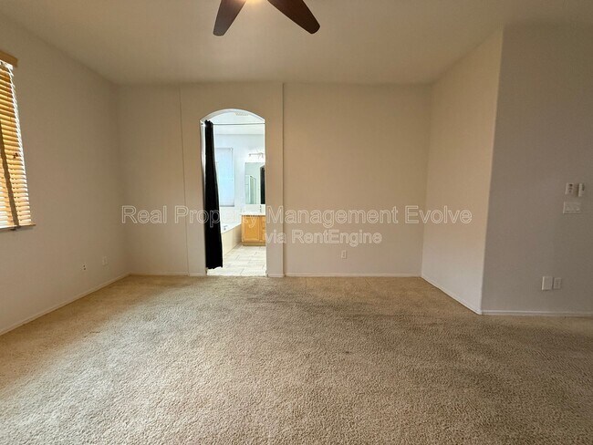 Building Photo - 8278 W Charter Oak Rd