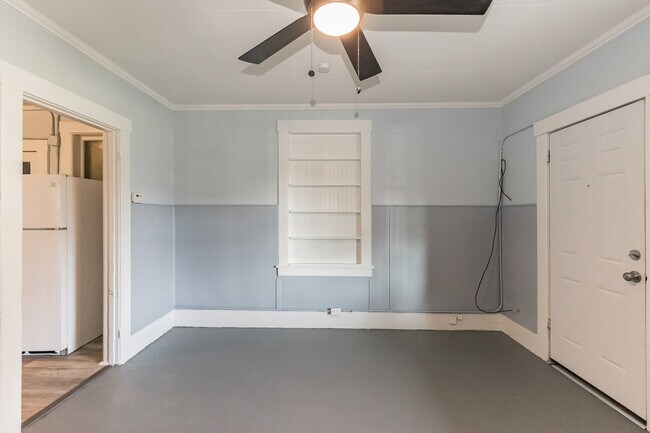 Building Photo - 448 Delaware Ave