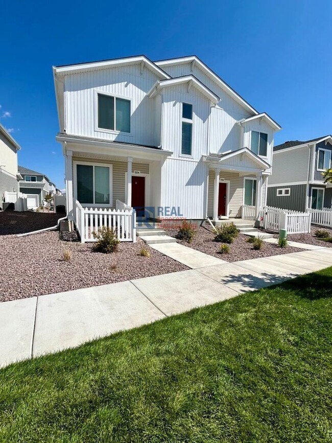 Primary Photo - 9254 Henson Pl