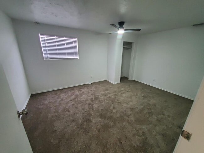 Building Photo - 14905 S Redwood Rd