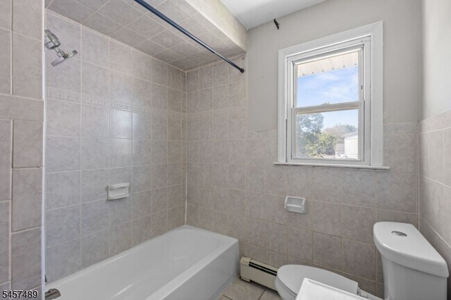 Building Photo - 1134 Rivington St