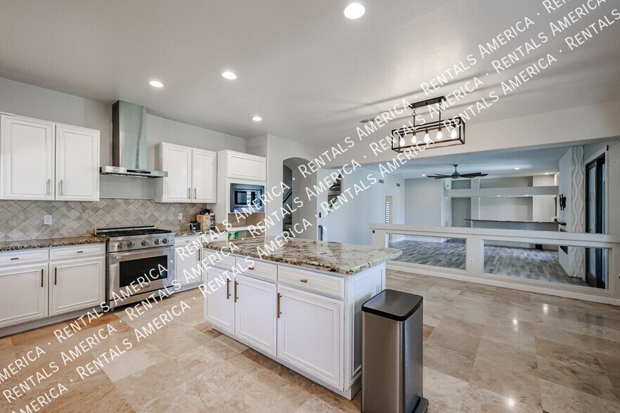 Building Photo - 1708 E Kaibab Dr