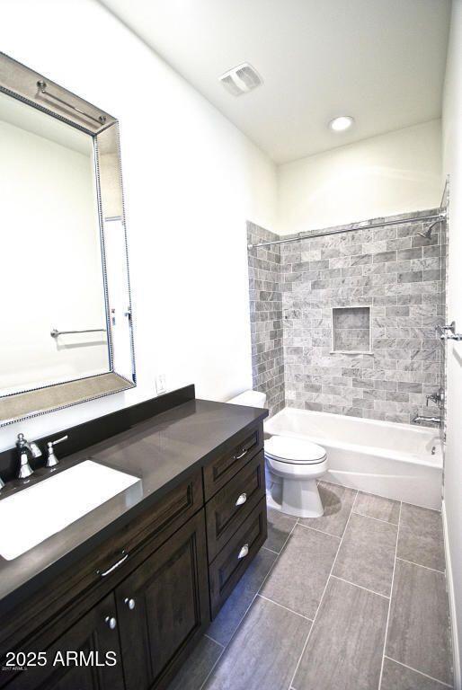 Building Photo - 2836 E Carob Dr