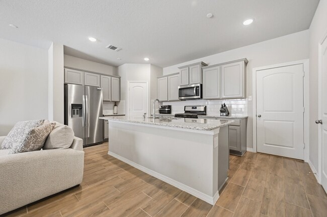Building Photo - 8050 Scanlan Trce