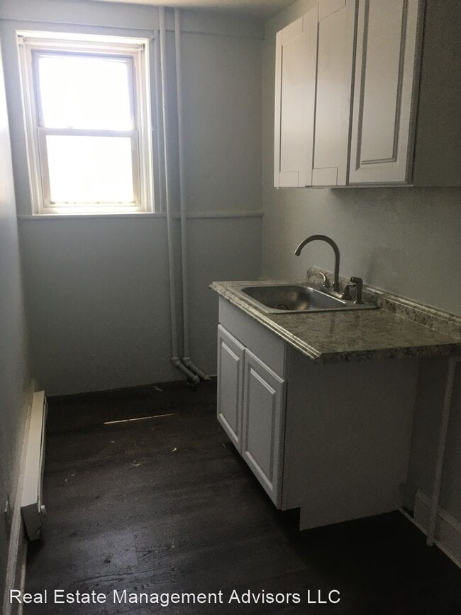 1945 W Hunting Park Ave 1945 W Hunting Park Ave Philadelphia PA 19140