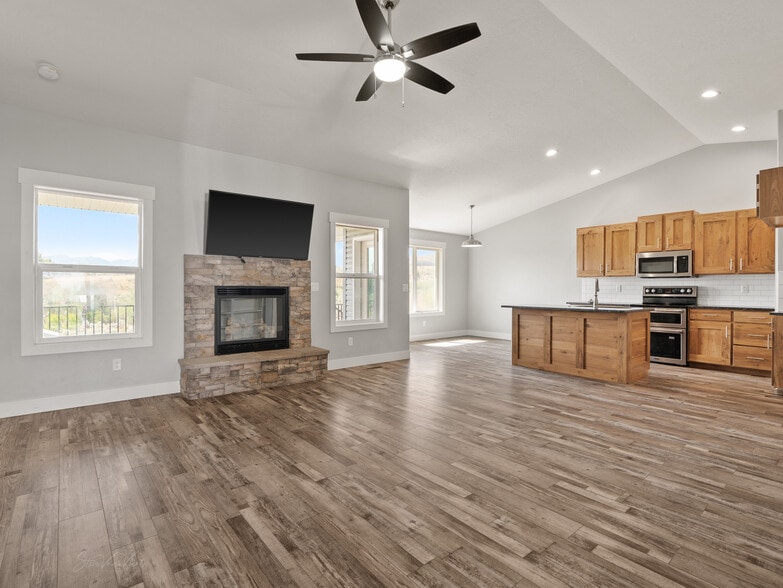 Building Photo - 1459 Foxmore St