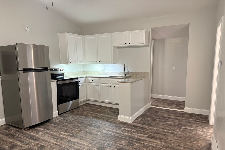 Kitchen/Living - 2783 N Delaware Dr