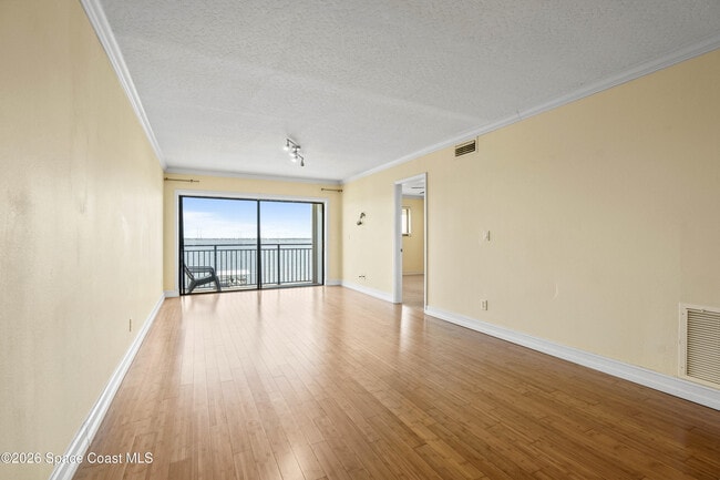 Building Photo - 3901 Dixie Hwy NE