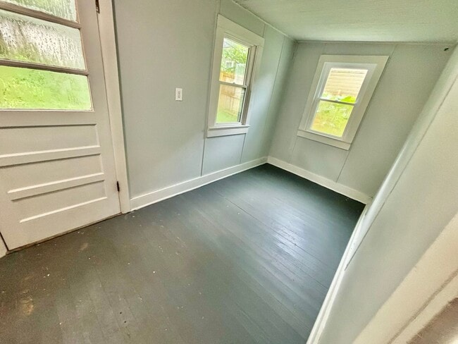 Building Photo - 3 Bedroom in Paris!