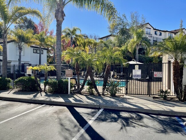 Building Photo - Codorniz Way