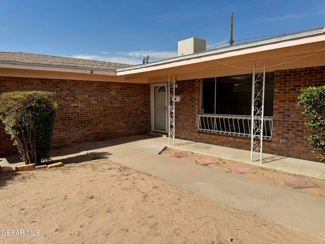 Building Photo - 3027 Dublin Rd