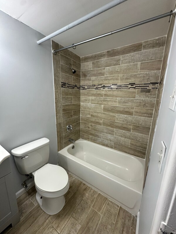 Building Photo - 32 Old Foxon Rd