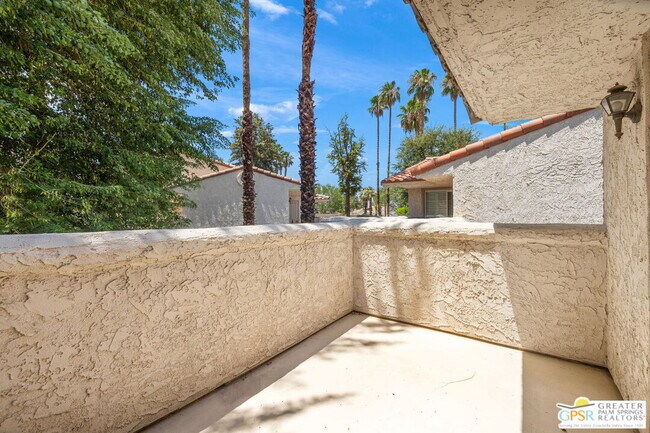 Building Photo - 505 S Farrell Dr
