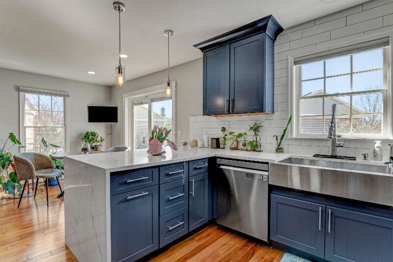 Building Photo - 5101 Woodfield Dr