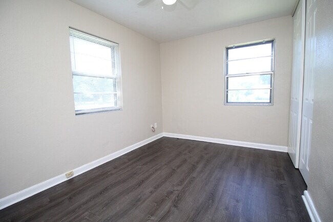 Building Photo - Flexible 3BR Home with Bonus Room, Covered Patio & Fully Fenced Yard