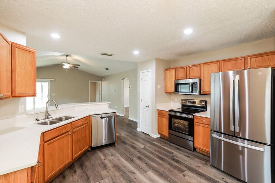 Building Photo - 1409 Forbes St