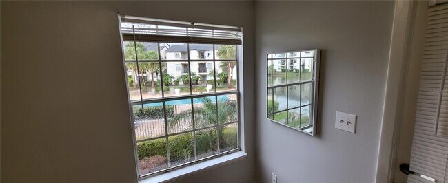 Building Photo - 1972 Lake Atriums Cir