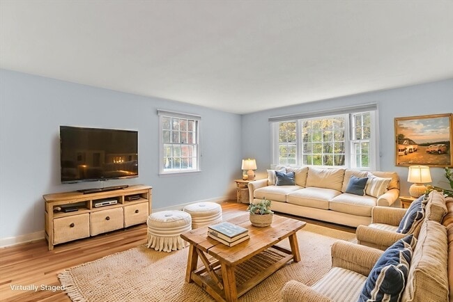 Building Photo - 45 Stanford Dr