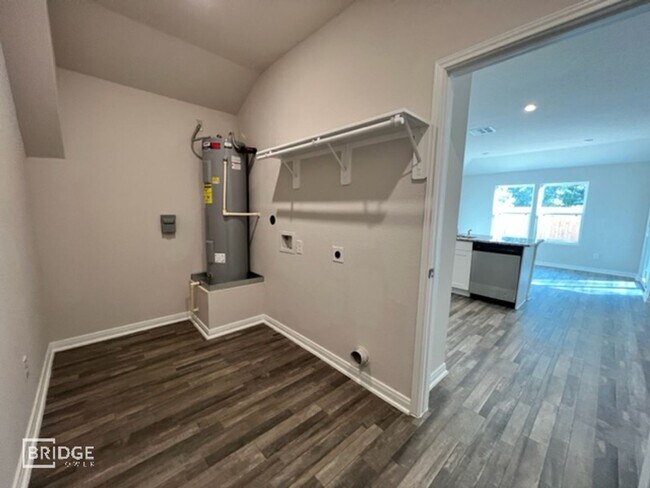 Building Photo - 17363 Cedar Crest Dr. Conroe Tx 77306
