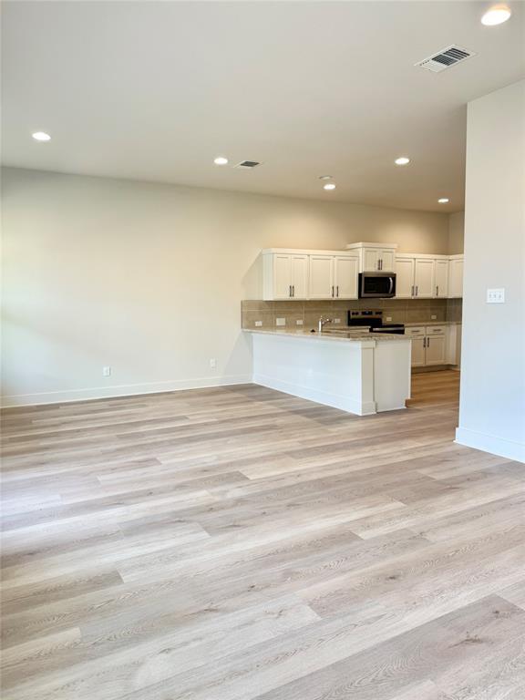 Building Photo - 104 Zayd Ct