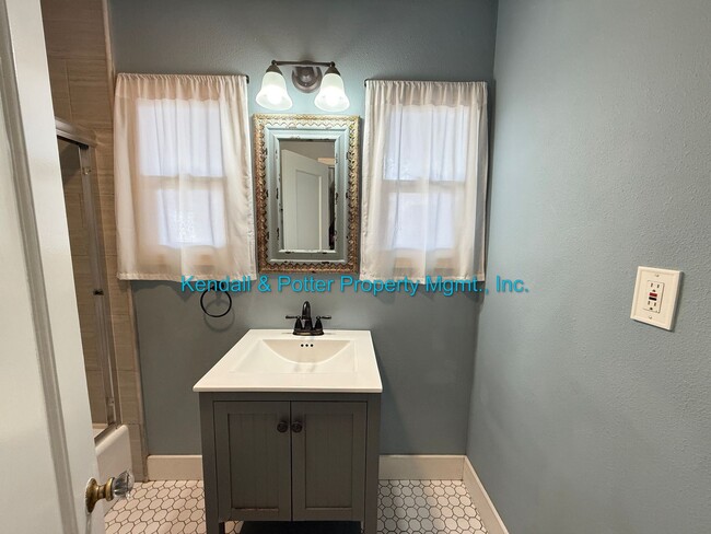 Building Photo - Quiet & Updated Watsonville Charmer 2 plus...