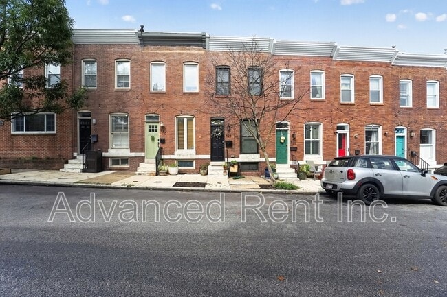 Building Photo - 528 S Curley St