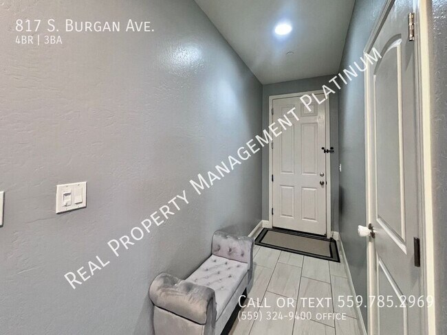 Building Photo - 817 S Burgan Ave