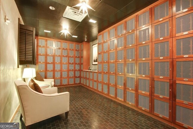 Building Photo - 3344 Peachtree Rd