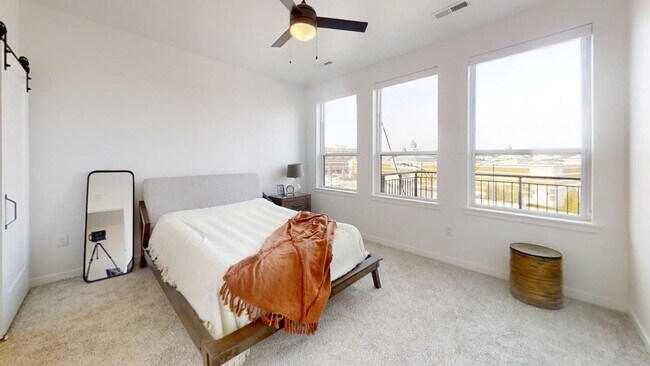 Building Photo - 1051 Quarry Ln
