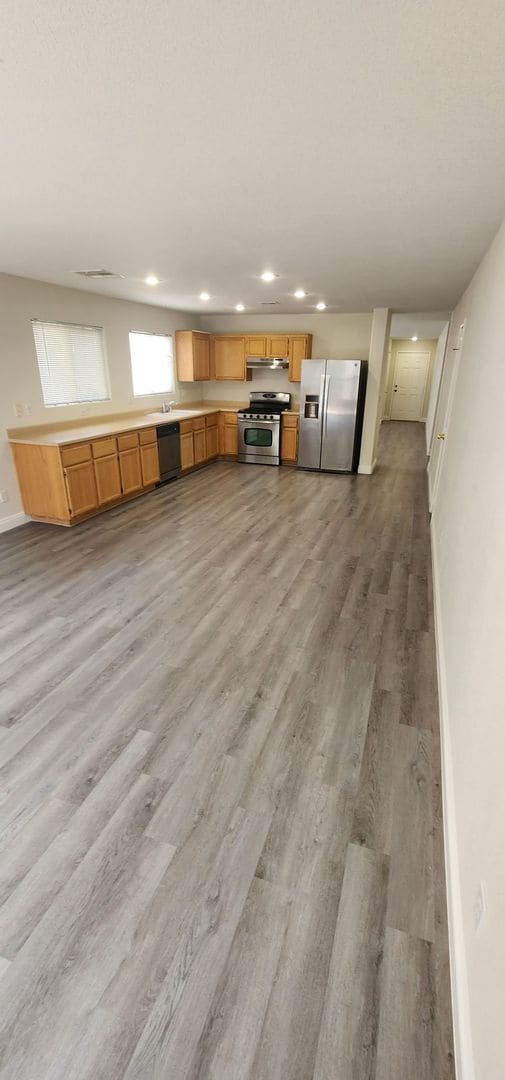 Building Photo - HOUSING CHOICE VOUCHER APPROVED! Spacious Henderson Home with Open Layout & Endless Backyard Pote...