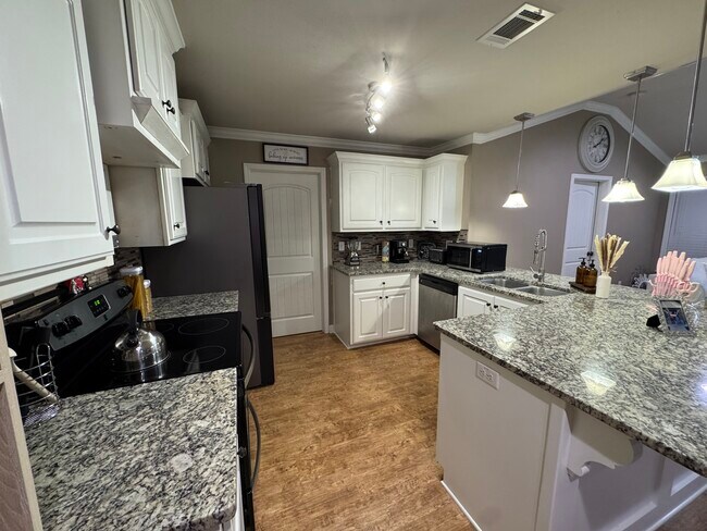 Building Photo - 21 Kasidyann Ct