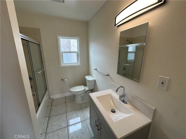 Building Photo - 6326 Franklin Ave