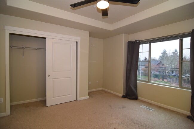 Building Photo - 181 Northeast 78th Avenue