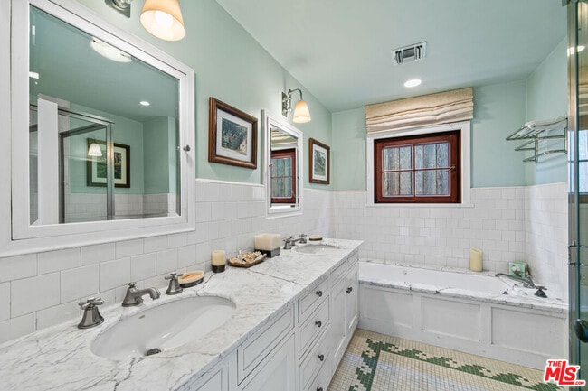 Building Photo - 24542 Malibu Rd