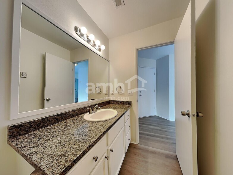 Building Photo - 8008 207th St Ct E