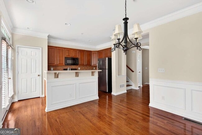 Building Photo - 438 Tioram Ln SE