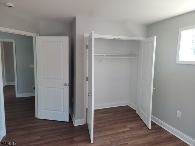 Building Photo - 122 Rose Terrace