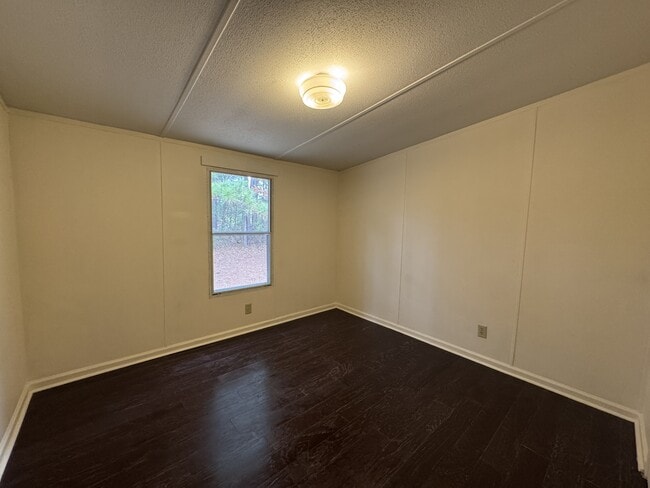 Building Photo - 157 Conover St