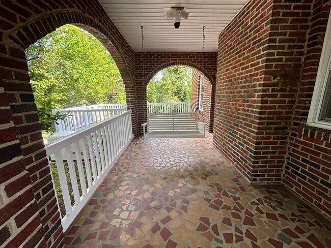 Building Photo - 3479 Overbrook Dr