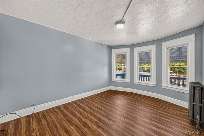 Building Photo - 563 Humboldt Pkwy