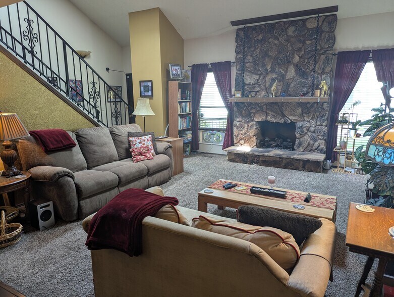 Building Photo - 4539 S 1800 W