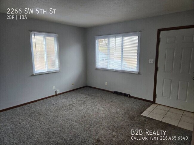 Building Photo - 2266 5th St SW