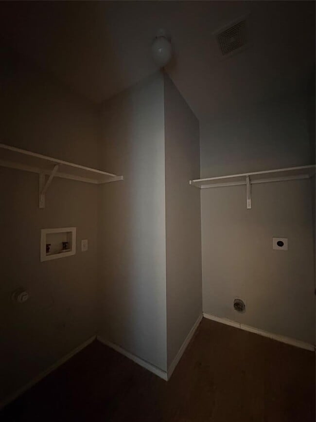 Building Photo - 1034 W South St