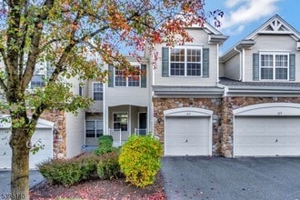 Building Photo - 105 Wallace Ct