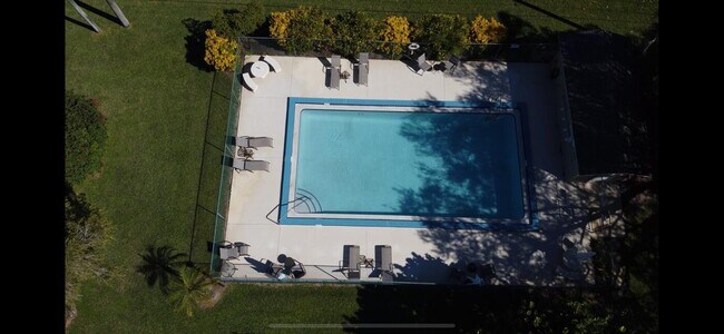 Building Photo - 12104 FL A1AAlt