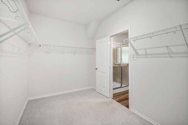 Building Photo - 3/2 Available Now in Converse - 1 MONTH FREE