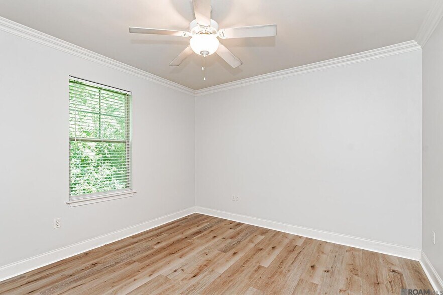 Building Photo - 1362 Brightside Dr