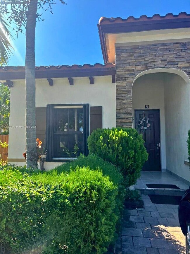 Primary Photo - 116 NE 25th Terrace