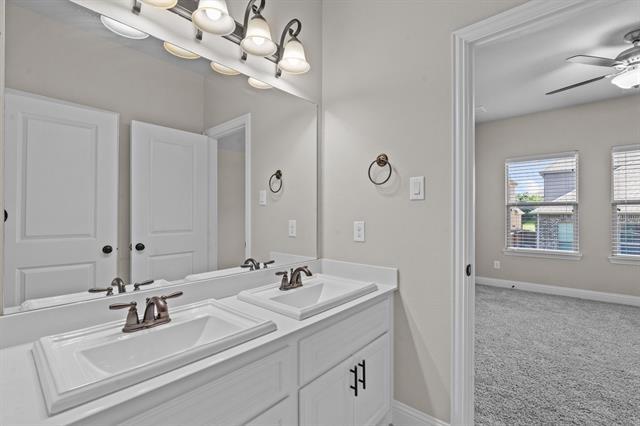 Building Photo - 7913 Heritage Palms Trail