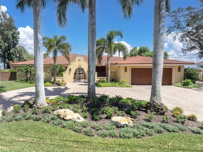 Building Photo - 5810 Bahama Shores Dr S
